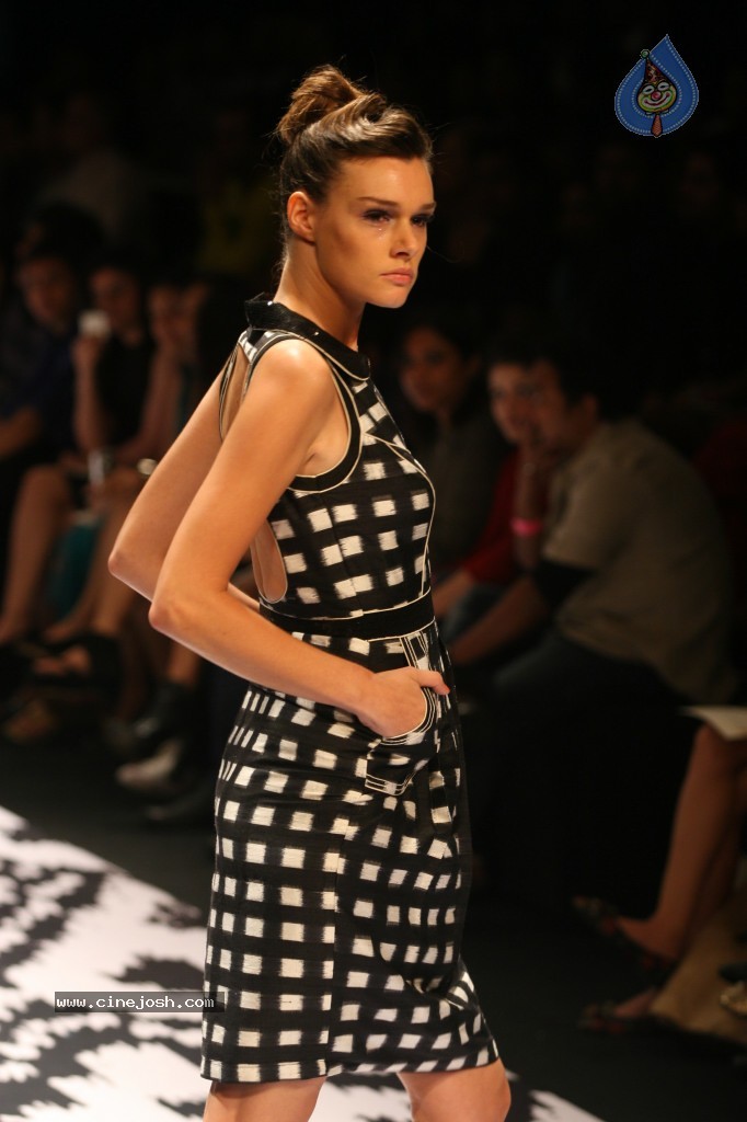 Lakme Fashion Week Day 3 All Shows - 120 / 149 photos