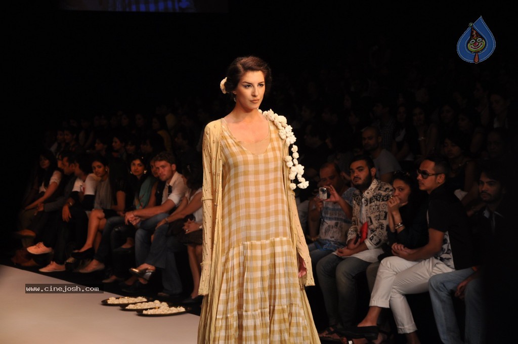 Lakme Fashion Week Day 3 All Shows - 133 / 149 photos