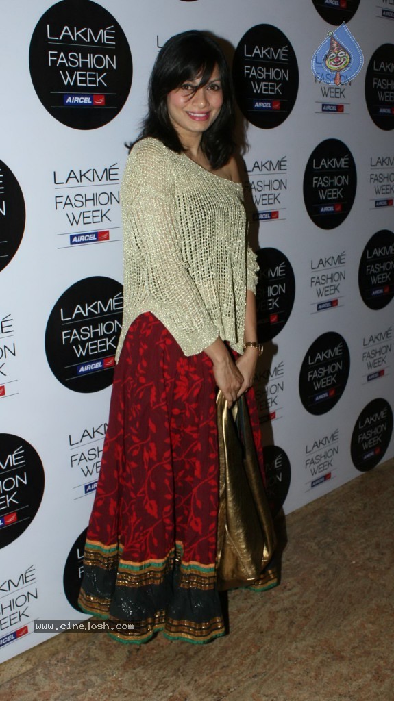 Lakme Fashion Week Day 3 Guests - 17 / 30 photos