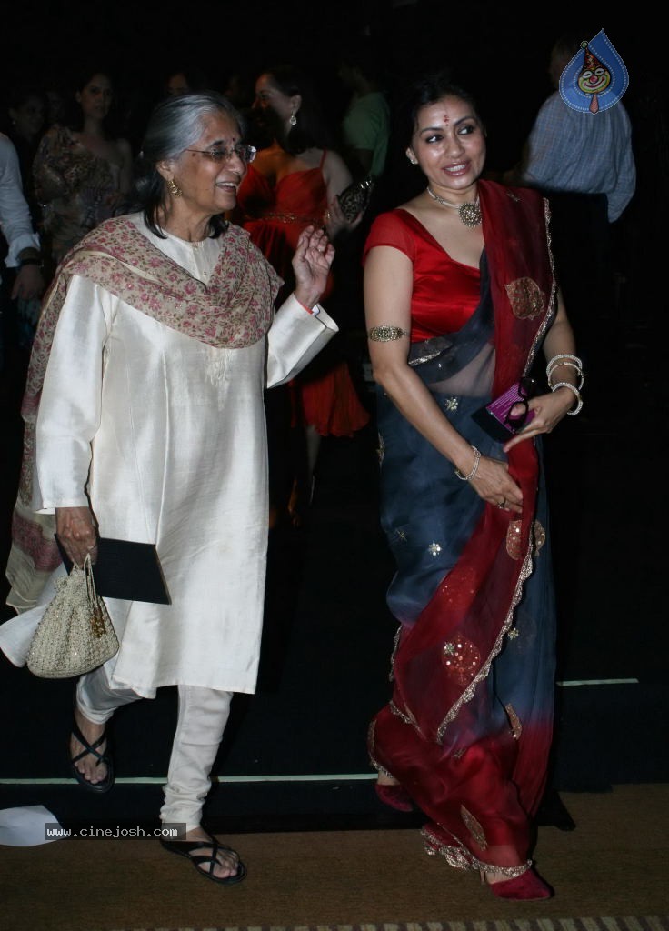 Lakme Fashion Week Day 3 Guests - 27 / 100 photos