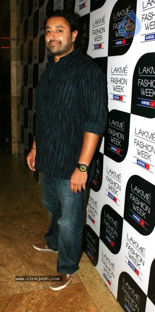 Lakme Fashion Week Day 3 Guests - 57 / 100 photos