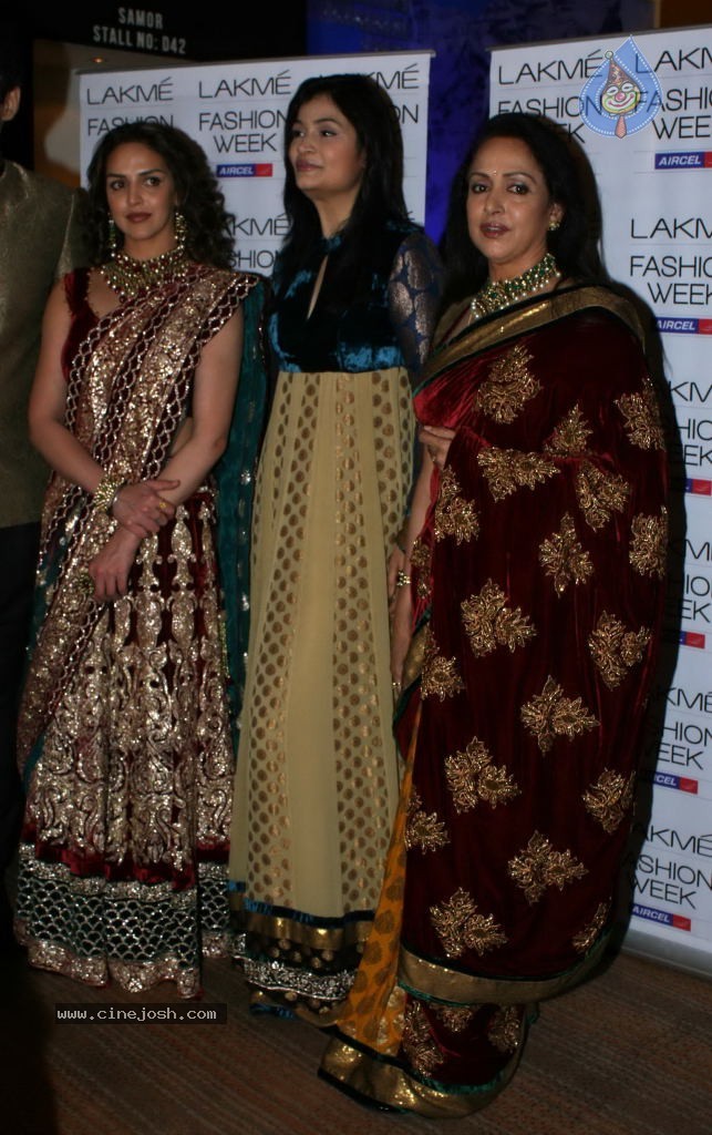 Lakme Fashion Week Day 3 Guests - 71 / 100 photos