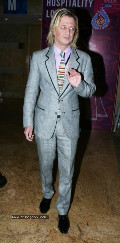 Lakme Fashion Week Day 3 Guests - 99 / 100 photos