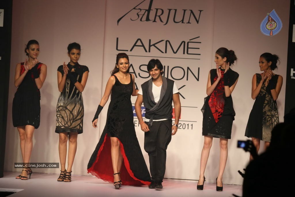 Lakme Fashion Week Day 4 All Shows - 37 / 71 photos