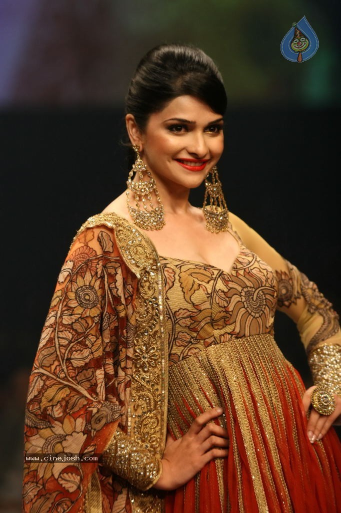 Lakme Fashion Week Day 4 All Shows - 59 / 71 photos