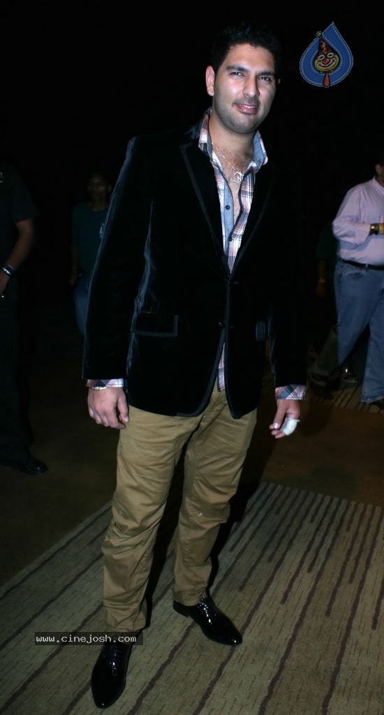 Lakme Fashion Week Day 4 Guests - 44 / 88 photos