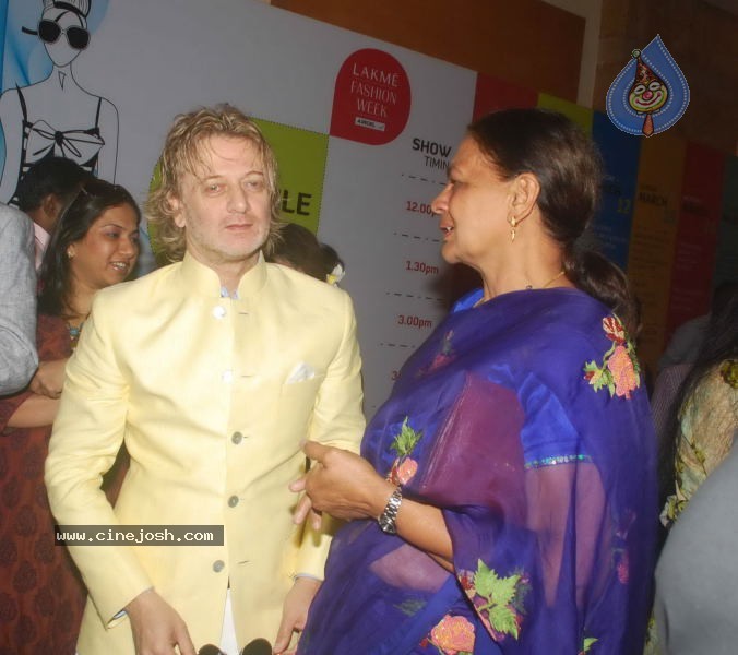 Lakme Fashion Week Day 5 Guests - 63 / 114 photos