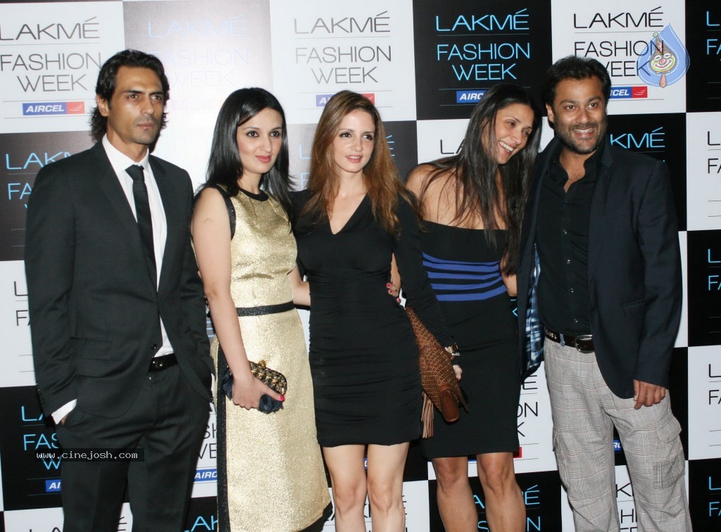 Lakme Fashion Week Day 5 Guests - 130 / 172 photos