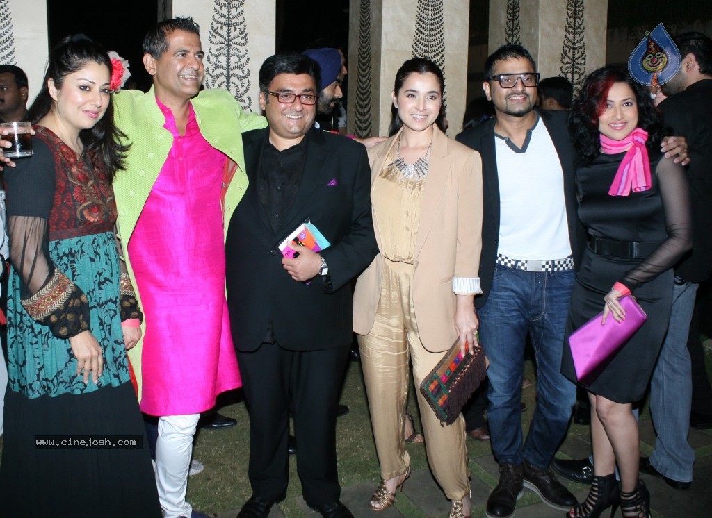 Lakme Fashion Week Day 5 Guests - 148 / 172 photos