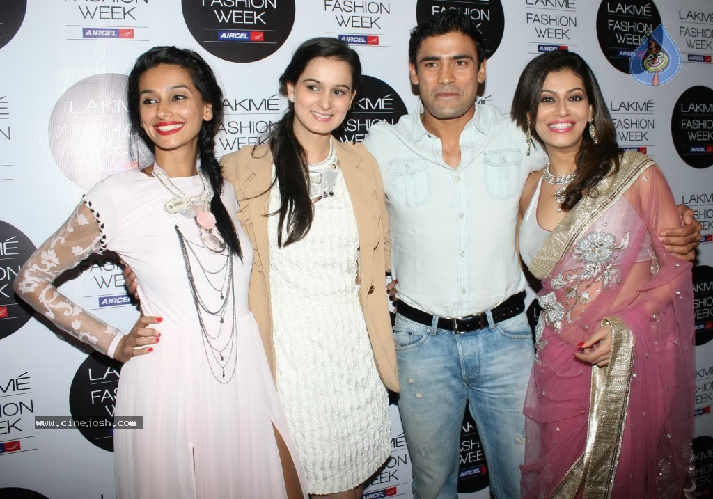 Lakme Fashion Week Day 5 Guests - 165 / 172 photos
