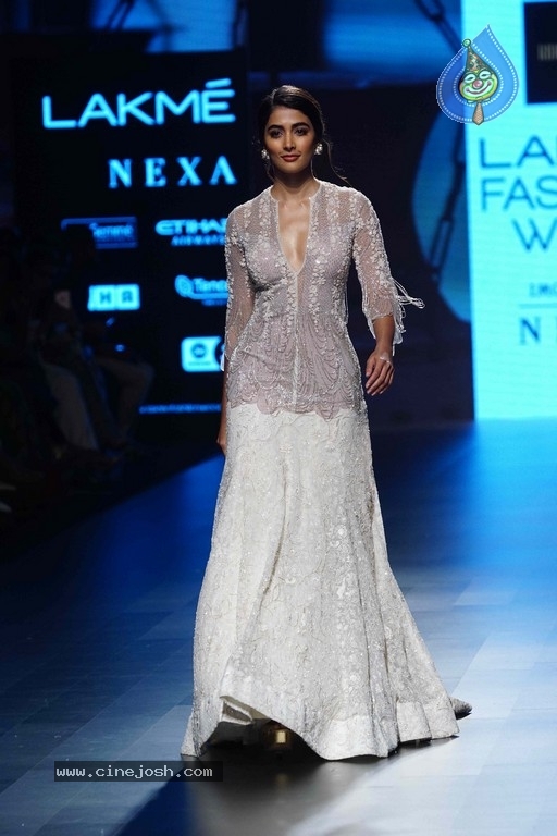 Lakme Fashion Week Grand Finale - 32 / 35 photos