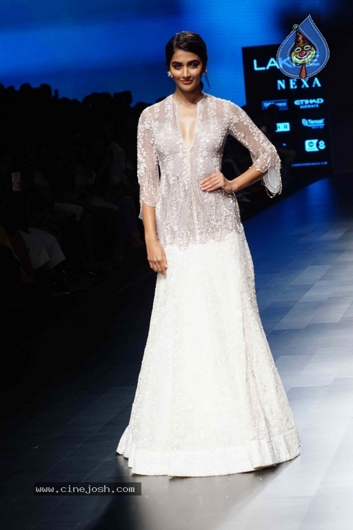 Lakme Fashion Week Grand Finale - 33 / 35 photos