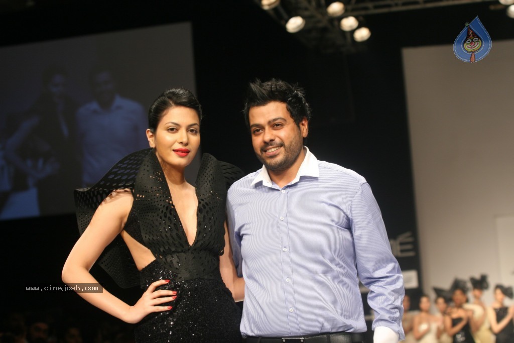 Lakme Fashion Week Grand Finale All Shows - 138 / 146 photos