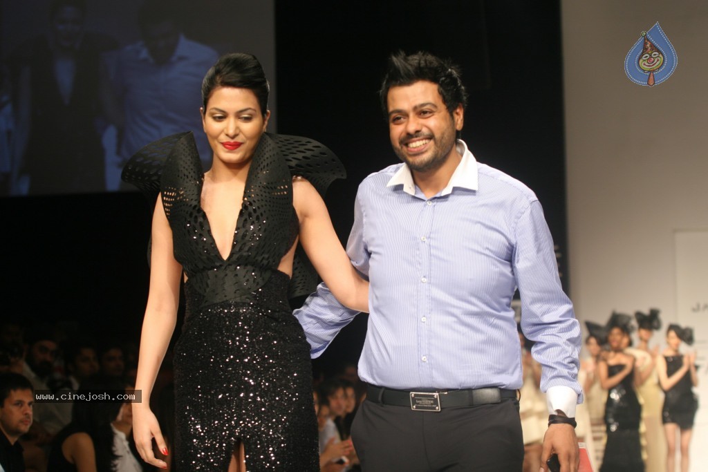 Lakme Fashion Week Grand Finale All Shows - 143 / 146 photos