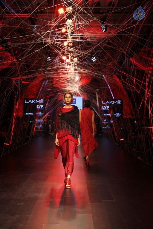 Lakme Fashion Week Winter Festive 2016 - 70 / 82 photos