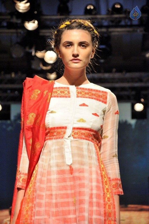 Lakme Fashion Week Winter Festive 2016 - 80 / 82 photos