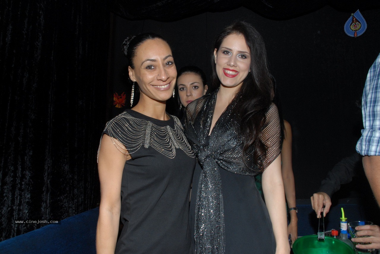 Last Raves Completion Party - 31 / 60 photos