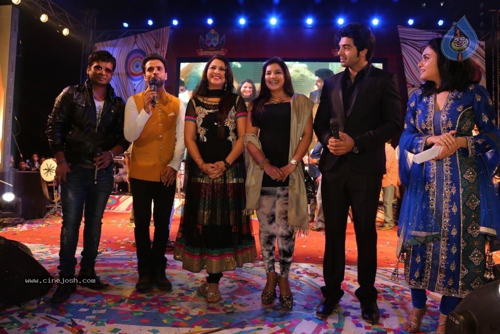 Late Dina Bama Patil Prathishthan Fest Grand Finale - 10 / 35 photos