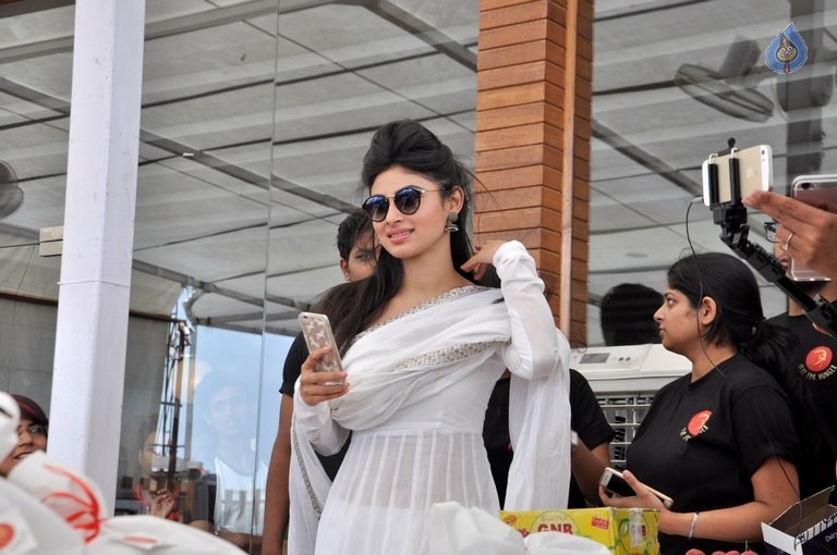 Lauren Gottlieb Birthday Bash - 22 / 42 photos