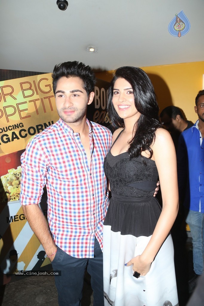 Lekar Hum Deewana Dil Press Meet - 82 / 133 photos