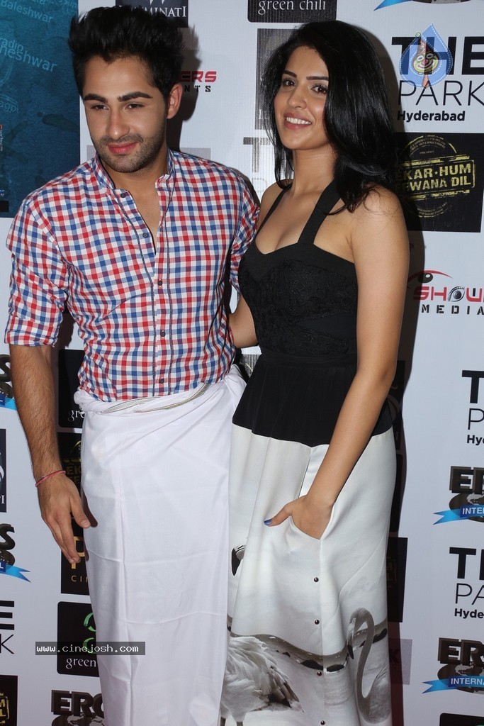 Lekar Hum Deewana Dil Press Meet - 88 / 133 photos