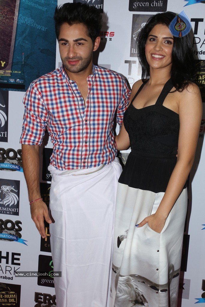 Lekar Hum Deewana Dil Press Meet - 111 / 133 photos