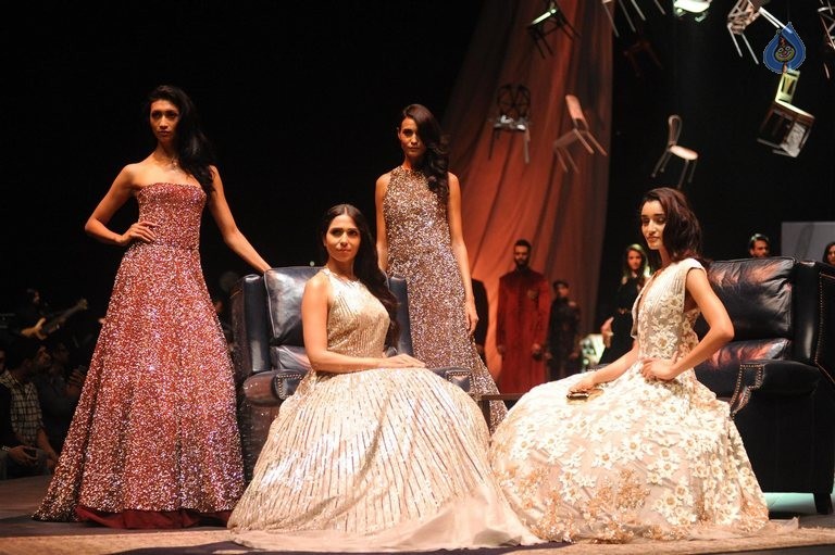 LFW 2015 Manish Malhotra Show 1 - 46 / 62 photos