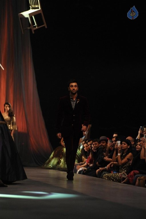 LFW 2015 Manish Malhotra Show 1 - 61 / 62 photos
