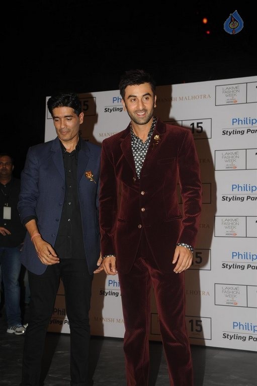 LFW 2015 Manish Malhotra Show 2 - 16 / 63 photos