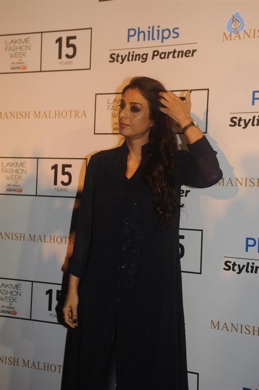 LFW 2015 Manish Malhotra Show 2 - 20 / 63 photos