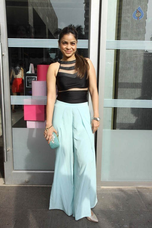 LFW 2015 Masaba Show - 34 / 35 photos