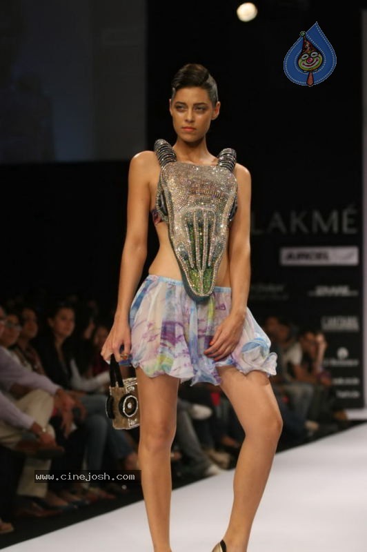 LFW Day 1 All Fashion Show Photos - 19 / 127 photos