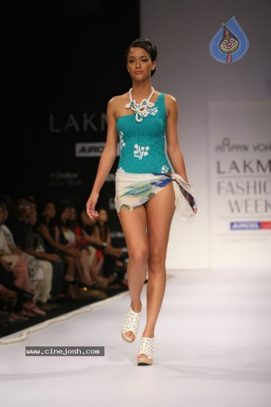 LFW Day 1 All Fashion Show Photos - 56 / 127 photos