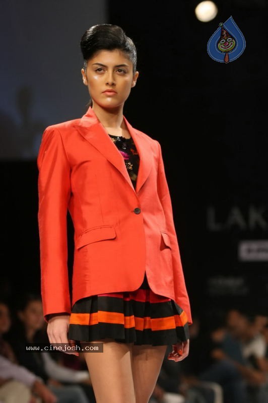 LFW Day 1 All Fashion Show Photos - 92 / 127 photos