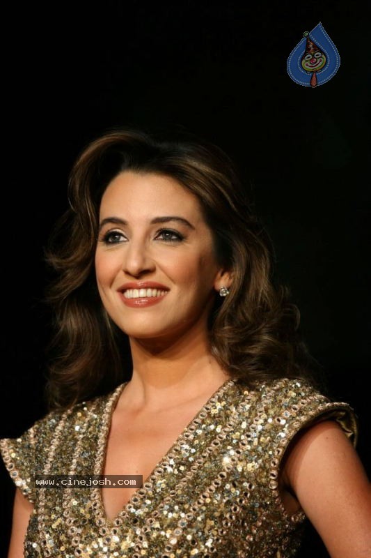 LFW Day 4 All Fashion Shows - 54 / 107 photos