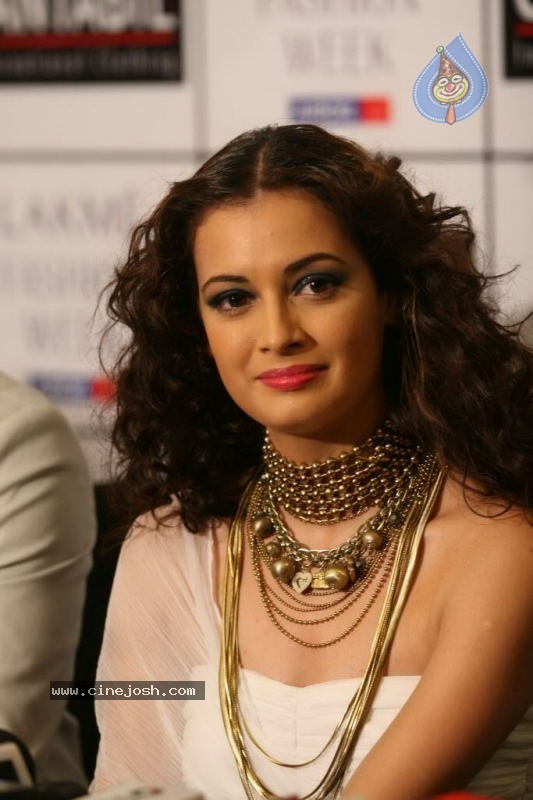 LFW Day 4 All Fashion Shows - 59 / 107 photos