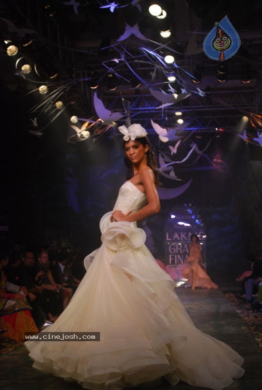 LFW Grand Finale Fashion Show - 2 / 117 photos