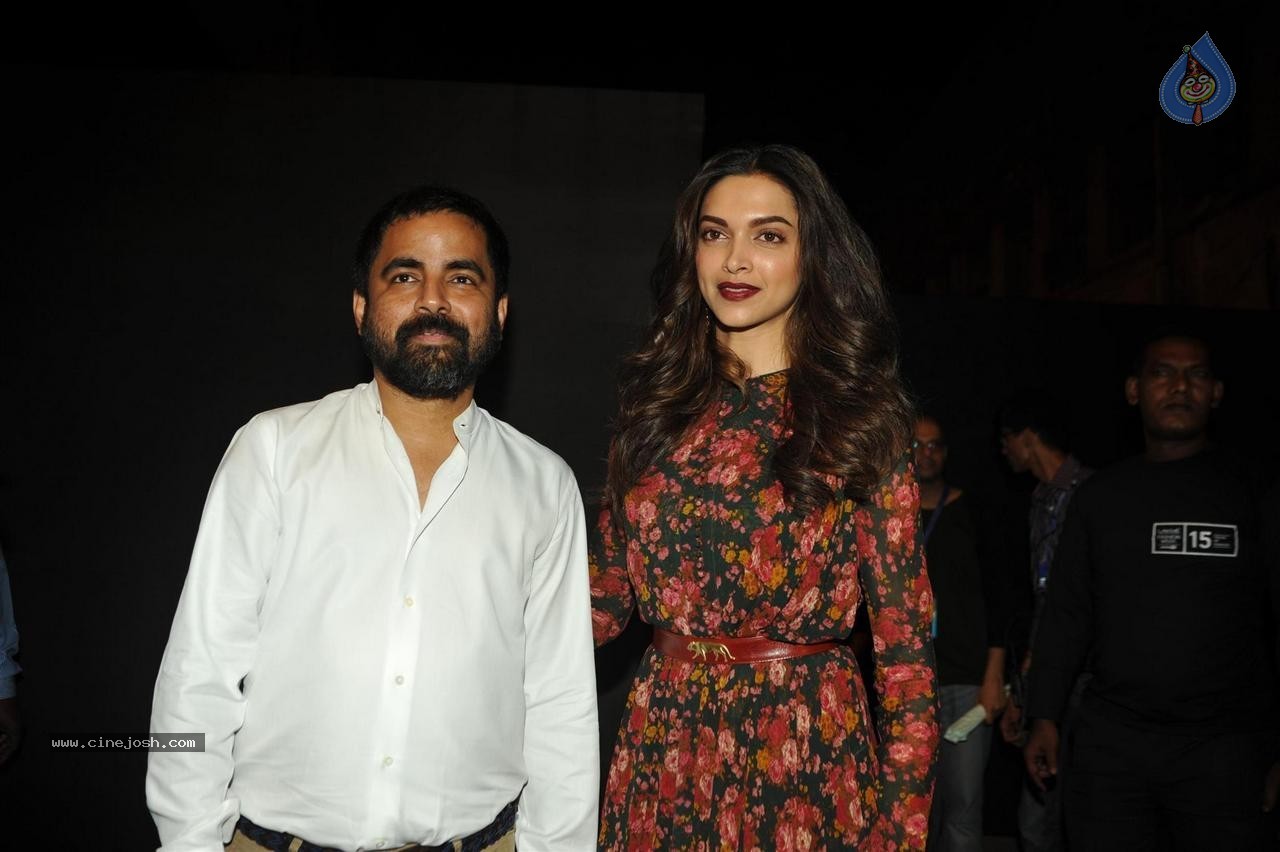 LFW Summer Resort 2015 Fashion Show - 15 / 93 photos