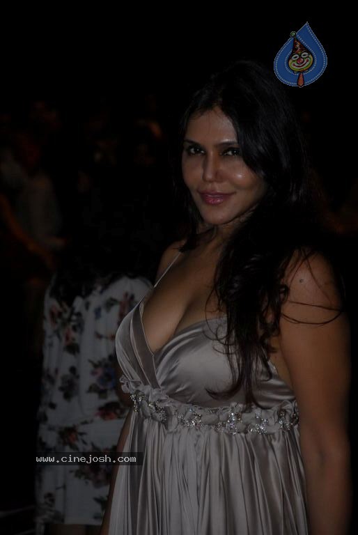 LFW Winter Festive 2012 Fashion Show - 19 / 123 photos