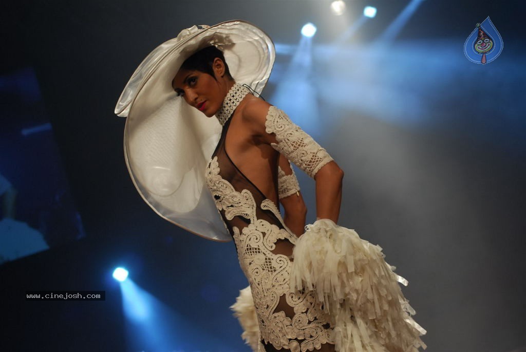 LFW Winter Festive 2012 Fashion Show - 85 / 123 photos