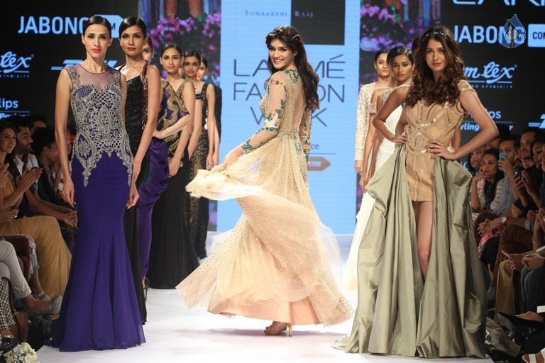 LFW Winter Festive 2015 Fashion Show 1 - 9 / 52 photos