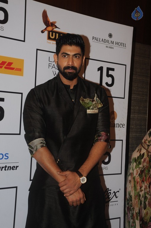 LFW Winter Festive 2015 Fashion Show 1 - 18 / 52 photos