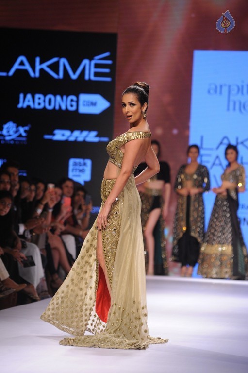 LFW Winter Festive 2015 Fashion Show 1 - 25 / 52 photos