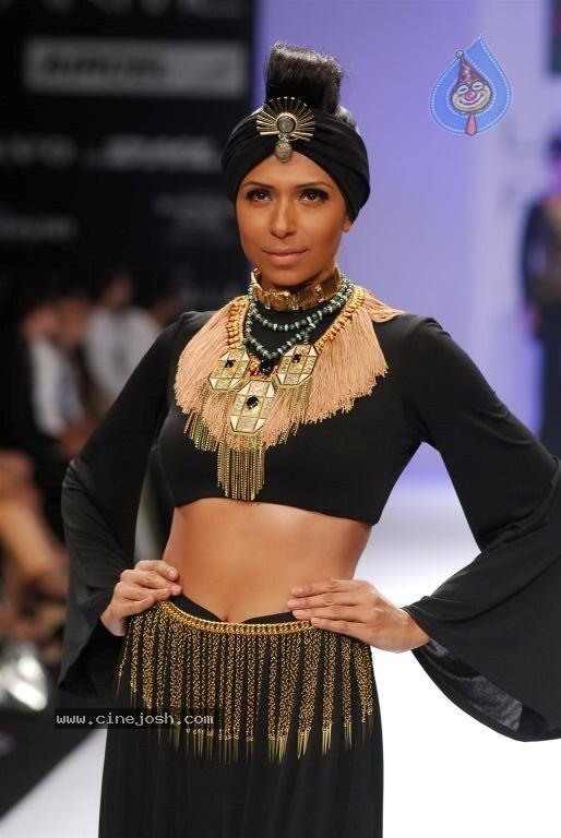 LFW Winter Festive Day 4 Shows - 20 / 109 photos