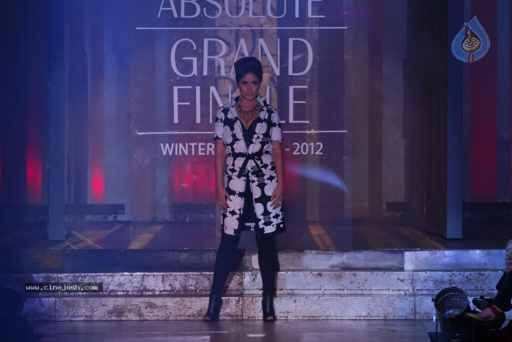 LFW Winter Festive Day 5 All Shows - 47 / 152 photos