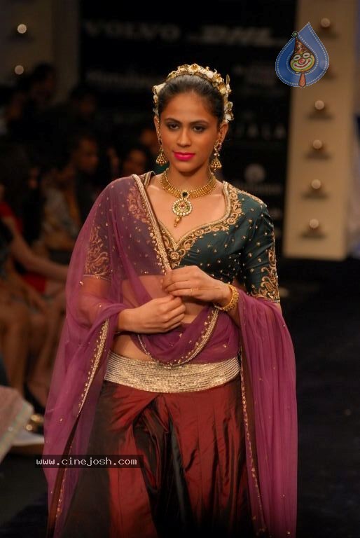 LFW Winter Festive Day 5 All Shows - 55 / 152 photos