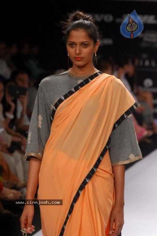 LFW Winter Festive Day 5 All Shows - 113 / 152 photos