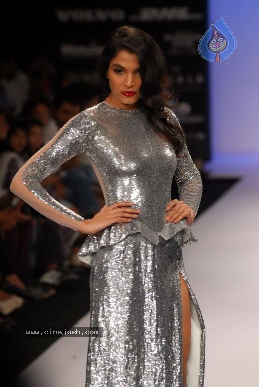 LFW Winter Festive Day 5 All Shows - 114 / 152 photos