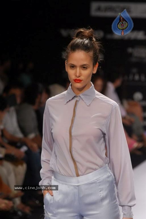 LFW Winter Festive Day 5 All Shows - 133 / 152 photos