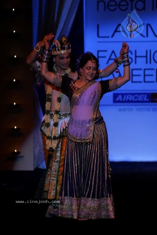 LFW Winter Festive Day 5 All Shows - 144 / 152 photos